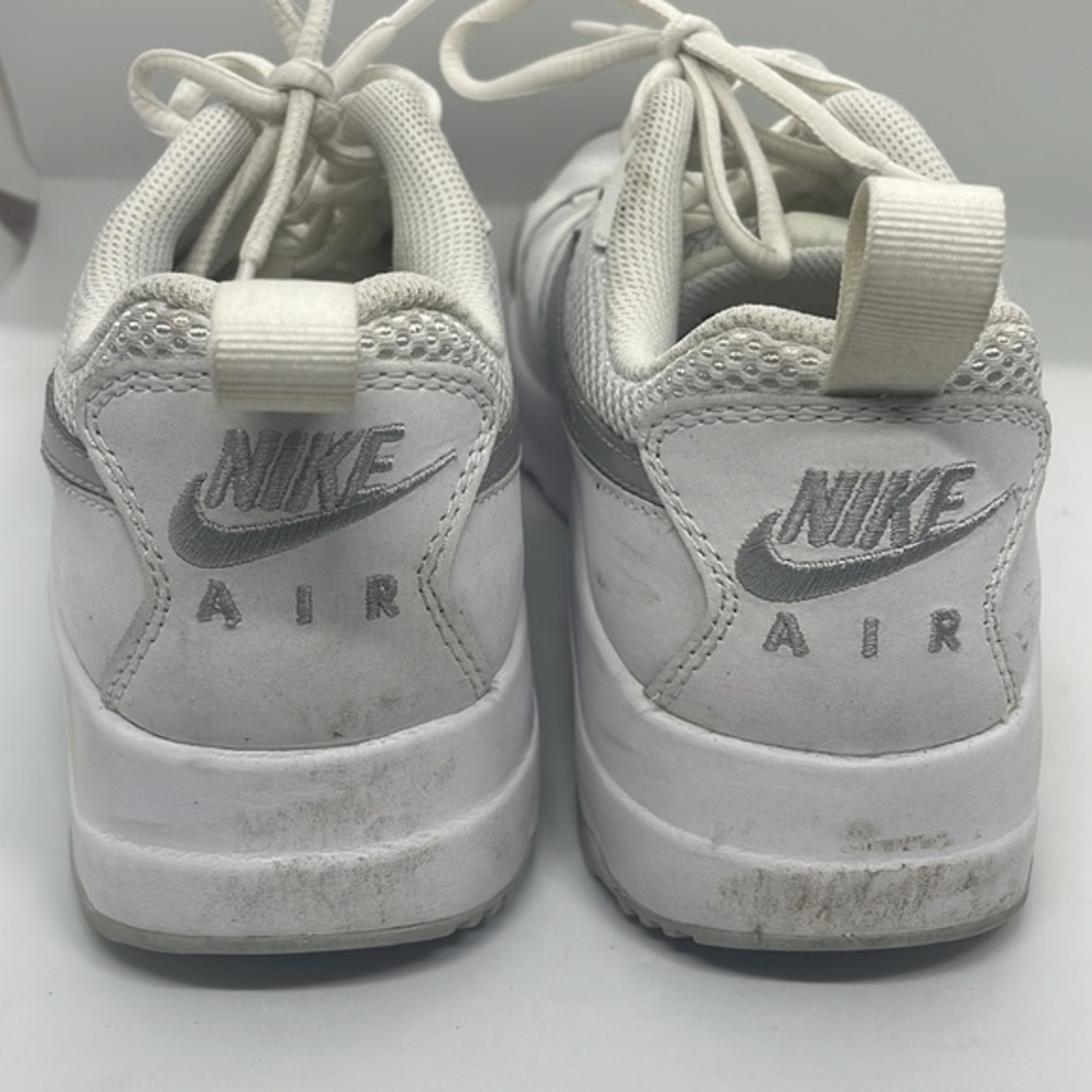 Nike Shoes Nike Air Max size 8.5 white with gray athletic - Picture 5 of 9